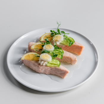 Produkt: łosoś w galarecie z jajkiem przepiórczym i kawiorem, majonez cytrynowy